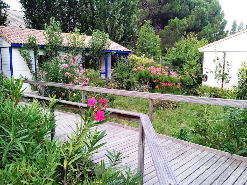 Bungalows & Rooms - Git'Ostal Carcassonne Bagian luar foto